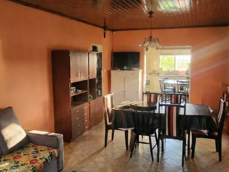 Casa en Venta en Villa Regina – Juan Moreira 58