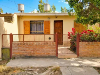 Casa en Venta en Villa Regina – Mauricio Arraigada 1292