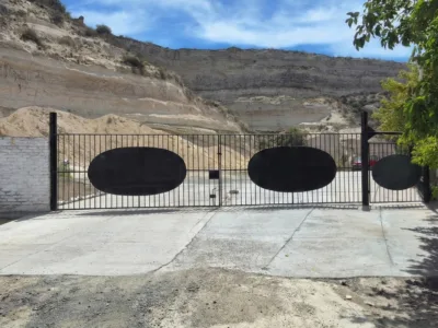 Propiedad Industrial en Venta en Villa Regina – Bartolo Luis Pasín 120