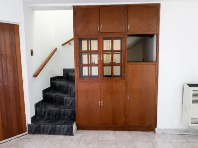 Casa en Venta en Neuquén — Alderete 880