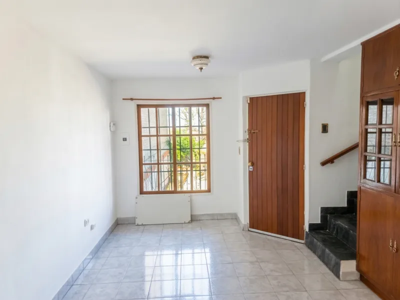 Casa en Venta en Neuquén — Alderete 880