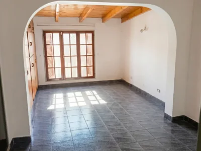 Casa en Venta en Neuquén — Alderete 880