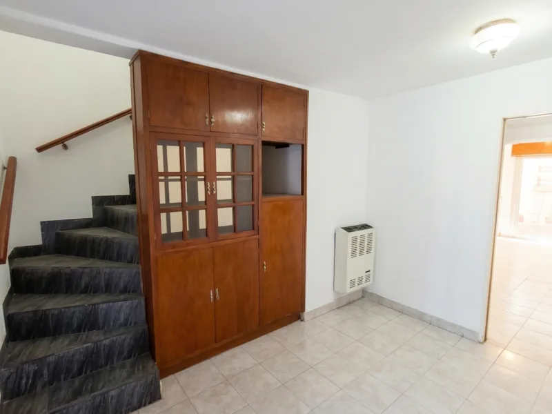 Casa en Venta en Neuquén — Alderete 880