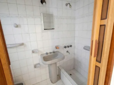 Casa en Venta en Neuquén — Alderete 880