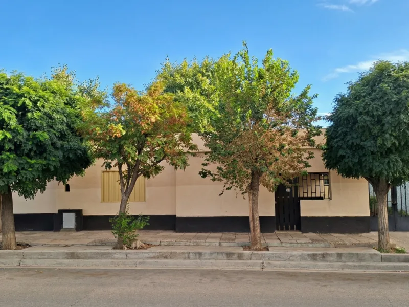Casa en Venta en Cutral Có — Córdoba 354