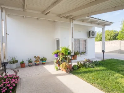 Complejo en Venta en Neuquén Capital — Pasteur 667